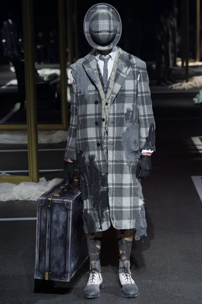 Look 14
